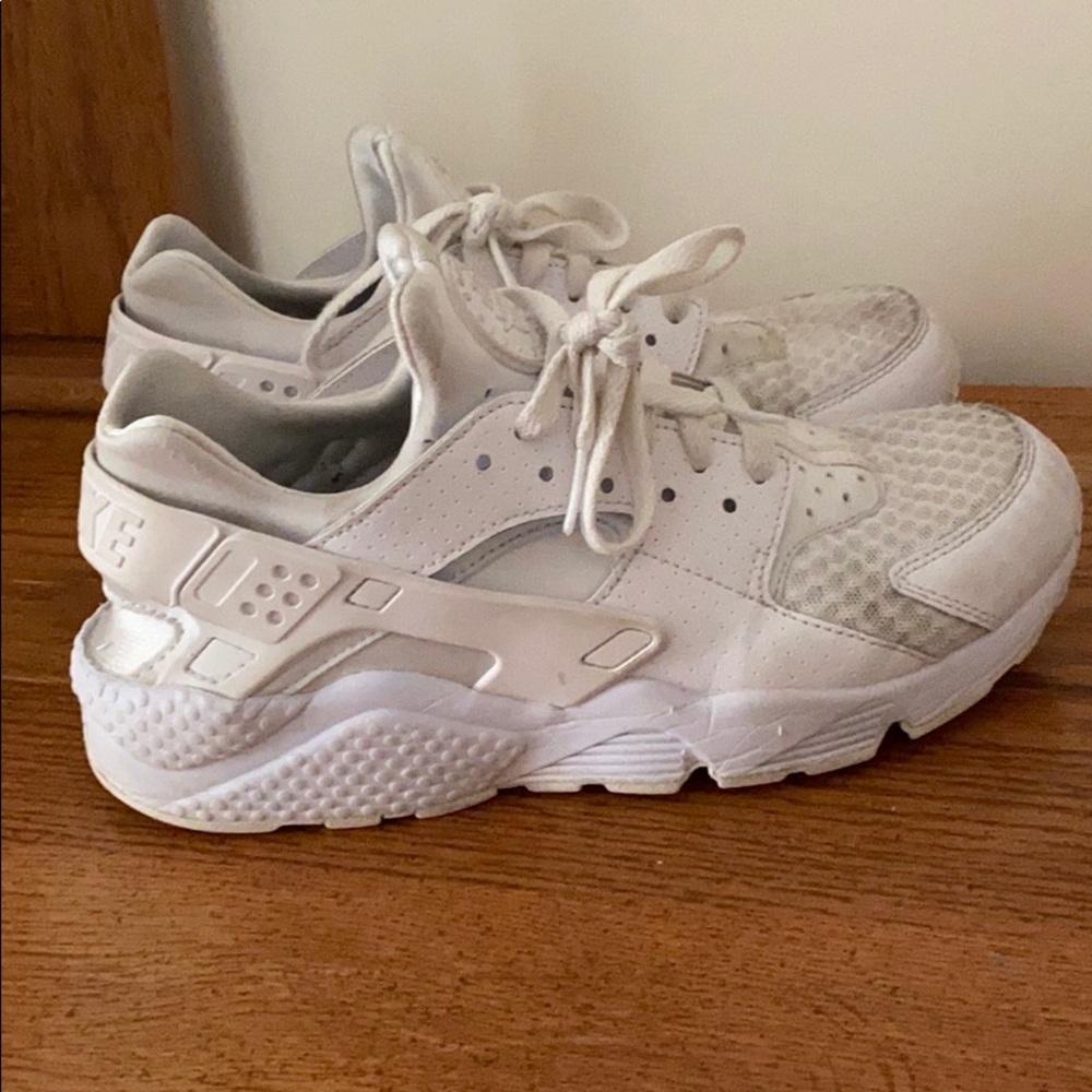 Nike white huraches